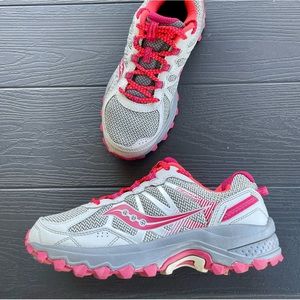 Saucony trail running shoes